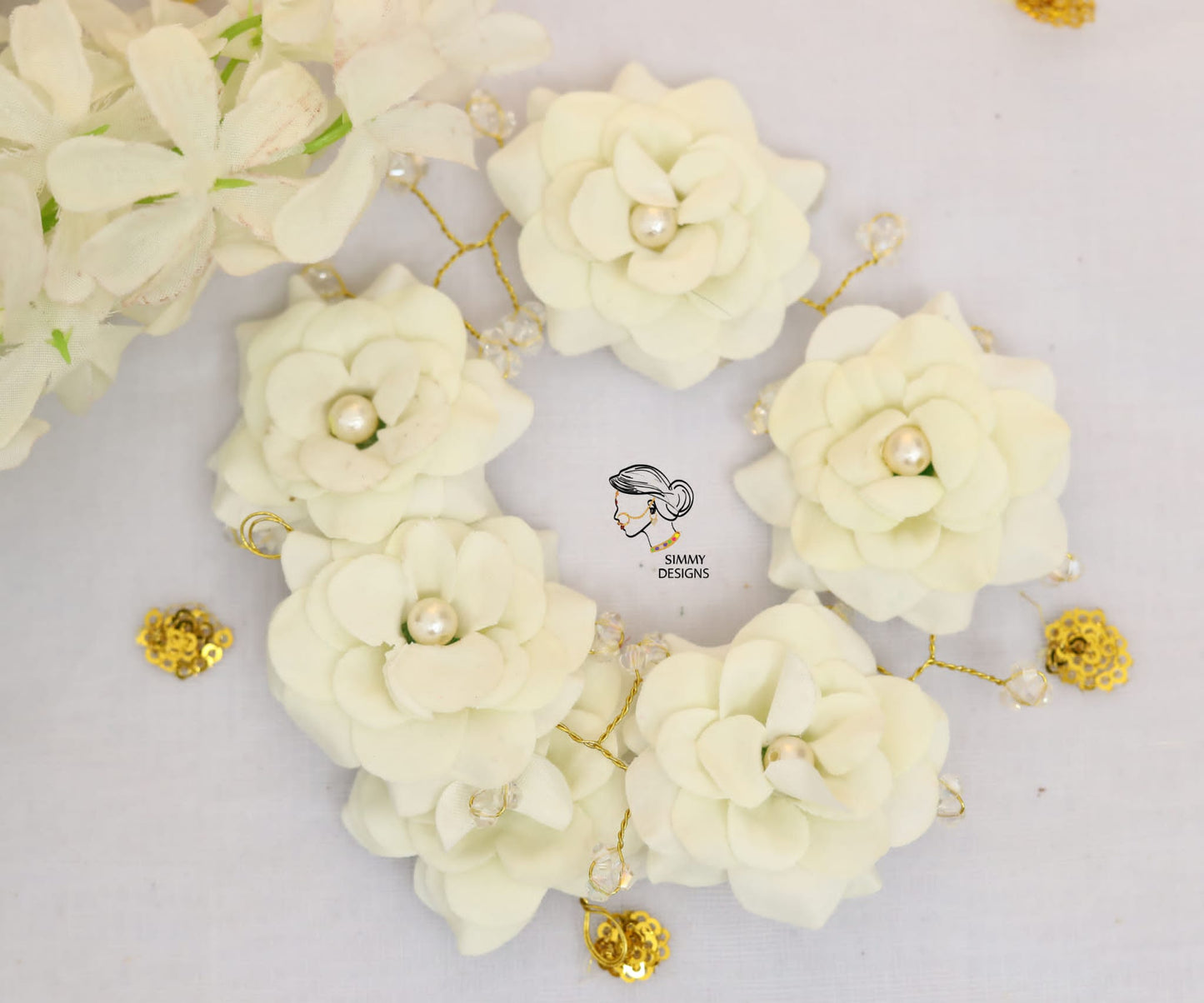 Flower line hair accessory